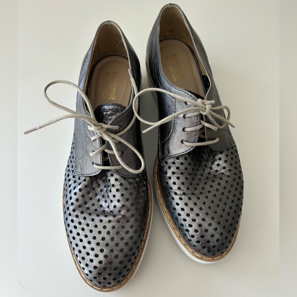 Summit White Mountain Brand Gunmetal Leather Perforated Oxford Loafers size 39